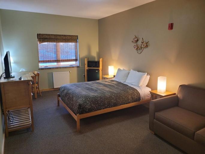 Adventure Inn Ely Екстериор снимка