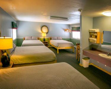 Adventure Inn Ely Екстериор снимка
